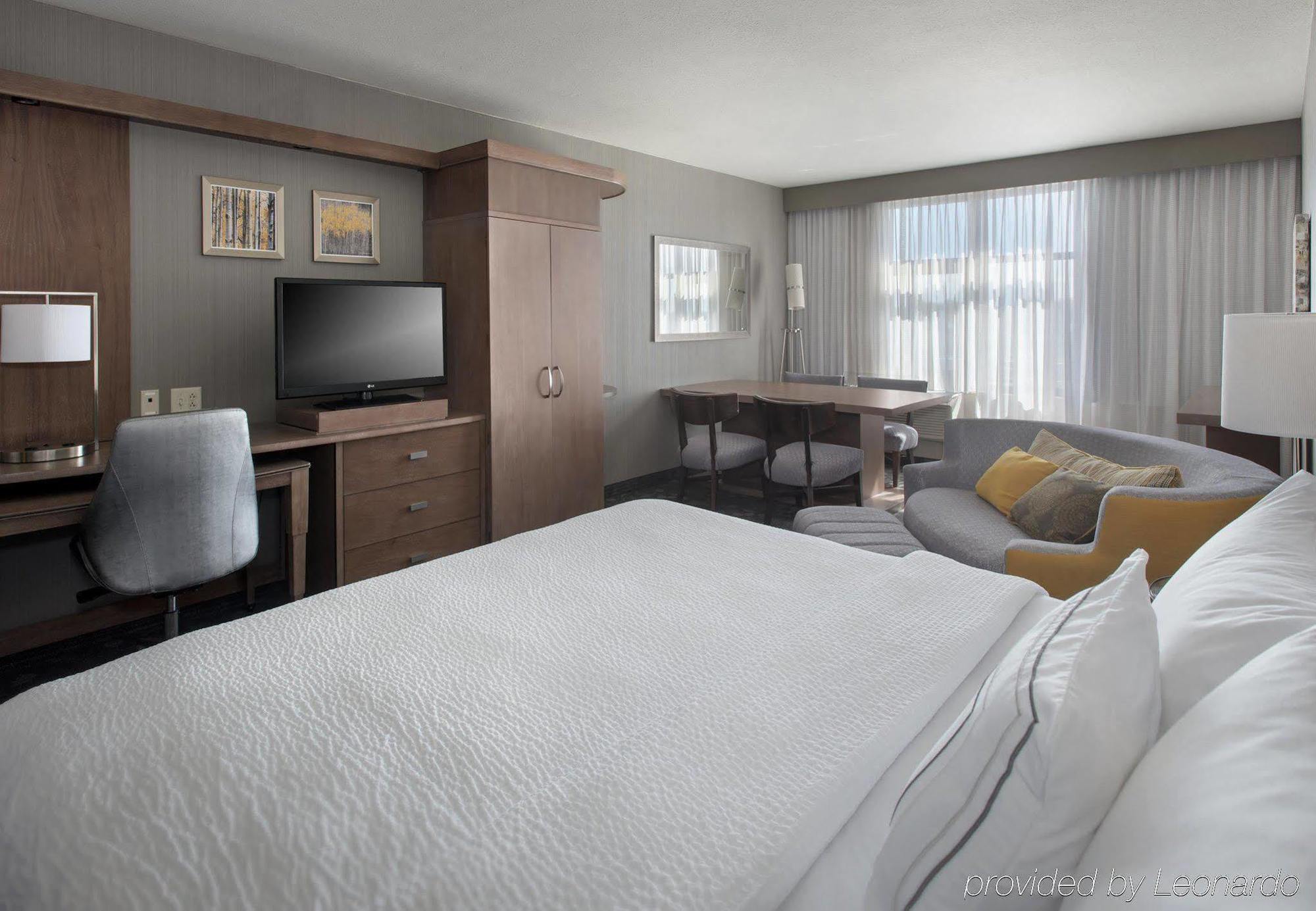 Courtyard by Marriott Philadelphia Lansdale Hotell Exteriör bild